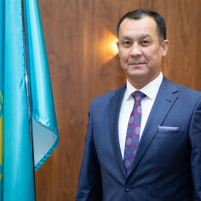 Фотография Зеин Алипбеков